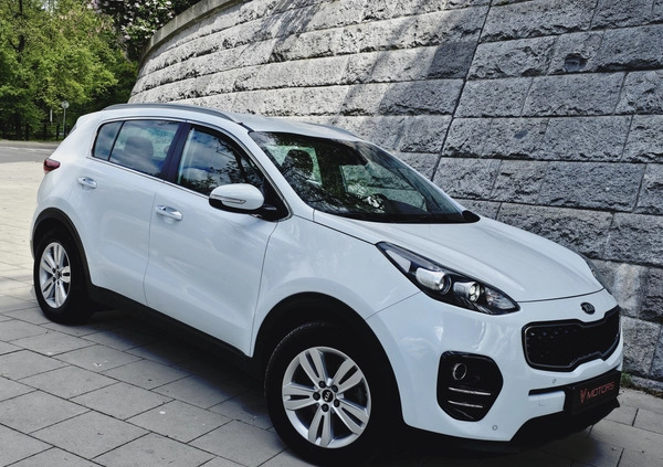 Kia Sportage cena 61900 przebieg: 237958, rok produkcji 2017 z Pajęczno małe 781